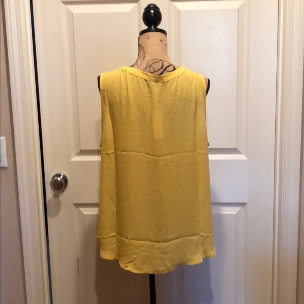 Mustard yellow colored Top - Picture 3 of 4